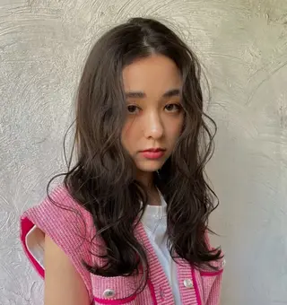 セミロング カラー パーマ ⚜️ブリーチ× 透明感✨Hayatoのヘアスタイル