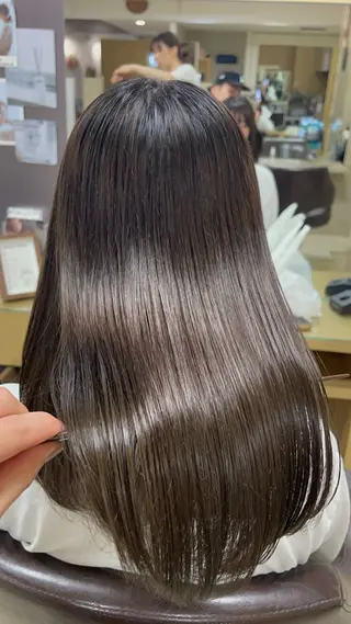 セミロング 縮毛・酸性ストレート 特化のヘアスタイル