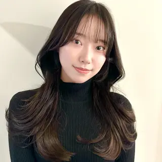 ロング 🌹ハッシュカット、 レイヤー韓国ヘア🌹のヘアスタイル