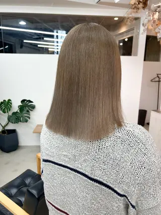 ミディアム カラー noa  🦋 ブリーチ/暖色のヘアスタイル