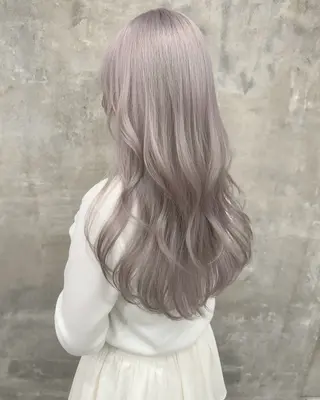 ロング カラー ヘアアレンジ ハイトーン特化🤍 浦住のヘアスタイル