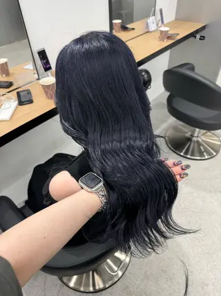 ロング カラー 暗髪🩶ラベンダー/ ブルー/ユウナ🤍のヘアスタイル