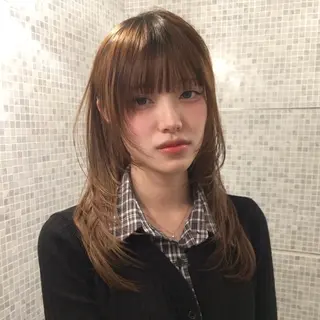 セミロング 栄/レイヤーカット/ ベージュカラー/モモのヘアスタイル