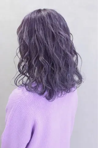 ミディアム カラー ヘアアレンジ lani ブリーチ /ダブルカラーのヘアスタイル