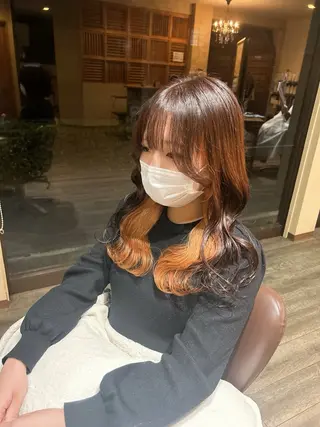 ロング カラー 井上 花音のヘアスタイル