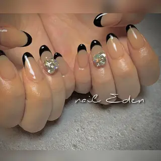 ネイル Eden ♾️のネイルデザイン