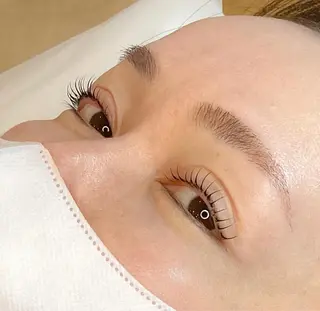 マツエク・マツパ 繪蒔/柿の木坂 にあるまつ毛サロンのマツエク・マツパデザイン