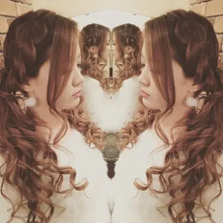 ロング ヘアアレンジ ヘアセット CAnameのヘアスタイル