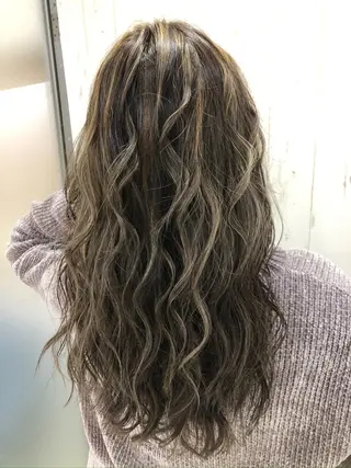 ロング カラー 🧡可愛い色落ち🧡 ハイトーン特化🧡のヘアスタイル