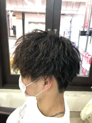 パーマ メンズ カ レラのヘアスタイル