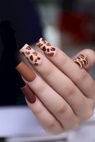 ミディアム TDnailsalon所属・T&D NailSalonのネイルデザイン