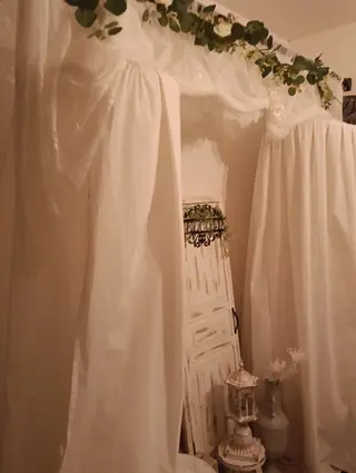 ハーブテントよもぎ蒸aroma&wood〜アロマウッド〜所属・よもぎ蒸＆オイルケア aroma＆woodのエステ・リラクイメージ