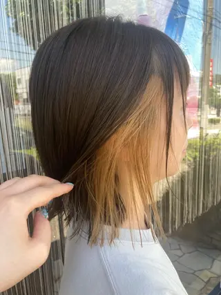 カラー 加藤 桃果のヘアスタイル