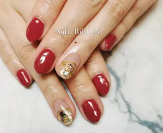 ネイル ネイルリボン 受付スタッフのネイルデザイン