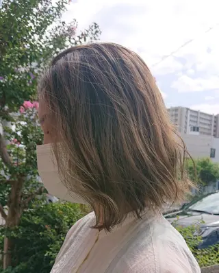 ミディアム カットパーマモデル 山中 遥のヘアスタイル