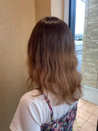 ミディアム カラー 小林 亜紀のヘアスタイル
