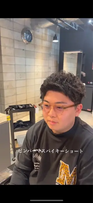 ミディアム パーマ メンズ 鈴木 悠斗のヘアスタイル