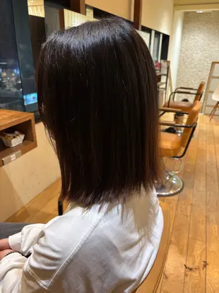 ミディアム おもだか　がく /横須賀中央のヘアスタイル