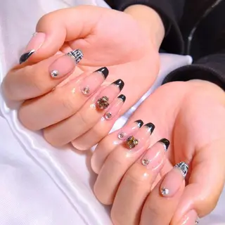 ネイル Nail salon LEVALOレヴァロのネイルデザイン