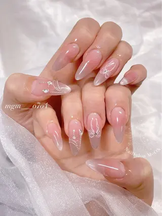 MoON...❤︎ MeGuのネイルデザイン