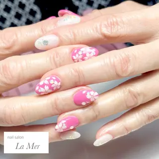 ネイル nailsalon La Merのネイルデザイン