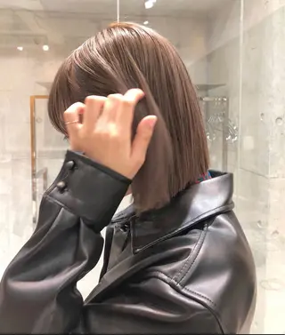 ショート カラー ヘアアレンジ 韓国レイヤー&ピンク 艶髪🩶maikoのヘアスタイル