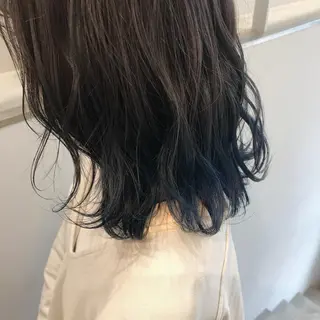 ミディアム カラー 柏木 彩花のヘアスタイル