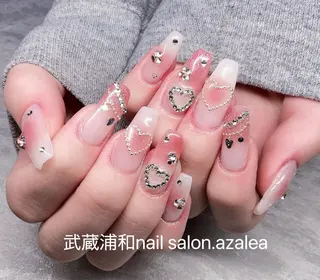 ネイル R inのネイルデザイン