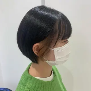 ショート カラー 艶髪/酸性ストレート /髪質改善/内村麻衣のヘアスタイル
