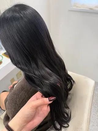 ロング カラー LOMARLIE/ NATUMIのヘアスタイル
