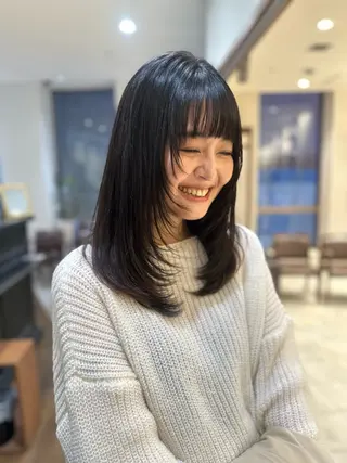 セミロング 大人レイヤー×艶髪 小久保　春暁のヘアスタイル