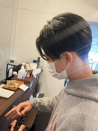 ショート カラー パーマ ヘアアレンジ メンズ キッズ ネイル マツエク・マツパ アイブロウ 久木原 ゆりのヘアスタイル