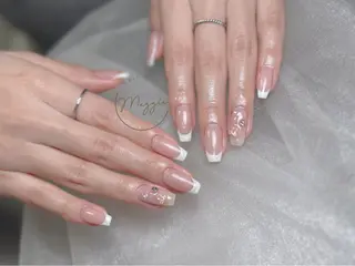ネイル Maggie Nail🦩のネイルデザイン