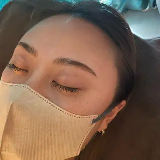 アイブロウ 🌿ハーブピーリング 🌿ヘッドスパのエステ・リラクイメージ