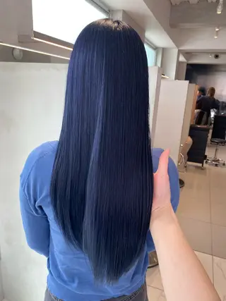 カラー kou🌥️レイヤー /艶カラーのヘアスタイル