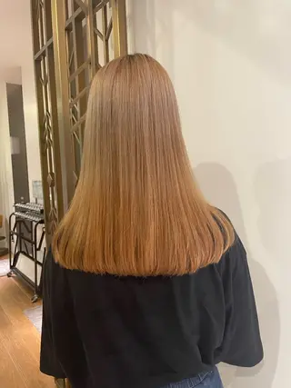 ミディアム 早瀬 愛美のヘアスタイル