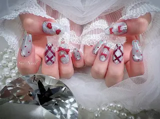 ネイル ISA_ BELLAのネイルデザイン