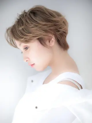 ショート カラー レイヤーカット✂️ 横浜No1♡下鳥翔子のヘアスタイル