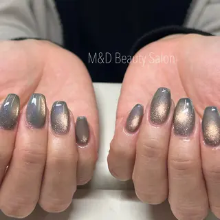 ショート カラー M&D銀座 AYAのネイルデザイン