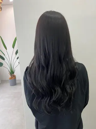 カラー SOYON栄 山下麻央のヘアスタイル