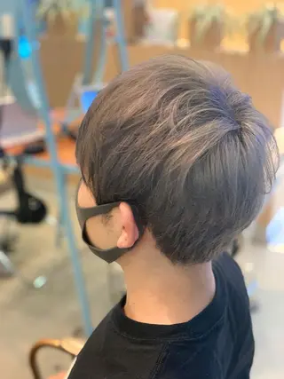 ショート カラー メンズ 北川 拓也のヘアスタイル