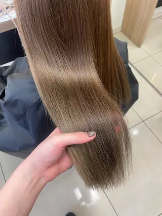 ロング カラー 垢抜け小顔レイヤー オリーブ/スミレのヘアスタイル