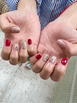 ネイル 吉田 里菜のネイルデザイン