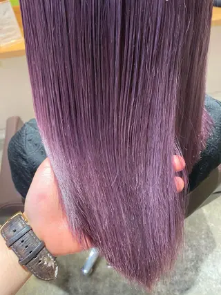 ミディアム カラー レイヤー×艶髪特化 マネージャー安藤光司のヘアスタイル