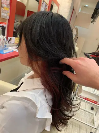 セミロング カラー ヘアアレンジ 今村公介 ブリーチ特化、派手髪のヘアスタイル