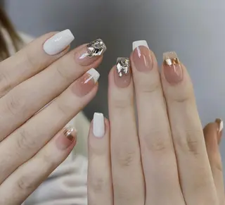 ネイル Queens みなみのネイルデザイン