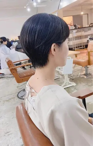 ショート ショートヘア、ボブ こやさん　コヤマのヘアスタイル