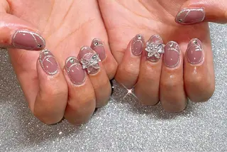 ネイル VIERU 🌈🎀💖のネイルデザイン