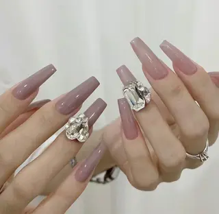 ネイル KARI ネイルサロンのネイルデザイン