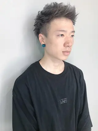 ショート カラー メンズ 山下 亮輔のヘアスタイル